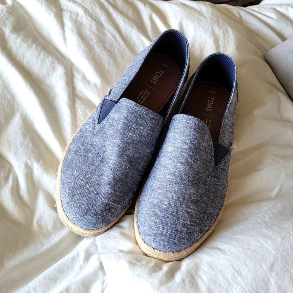 Toms Slip on Womans Shoe